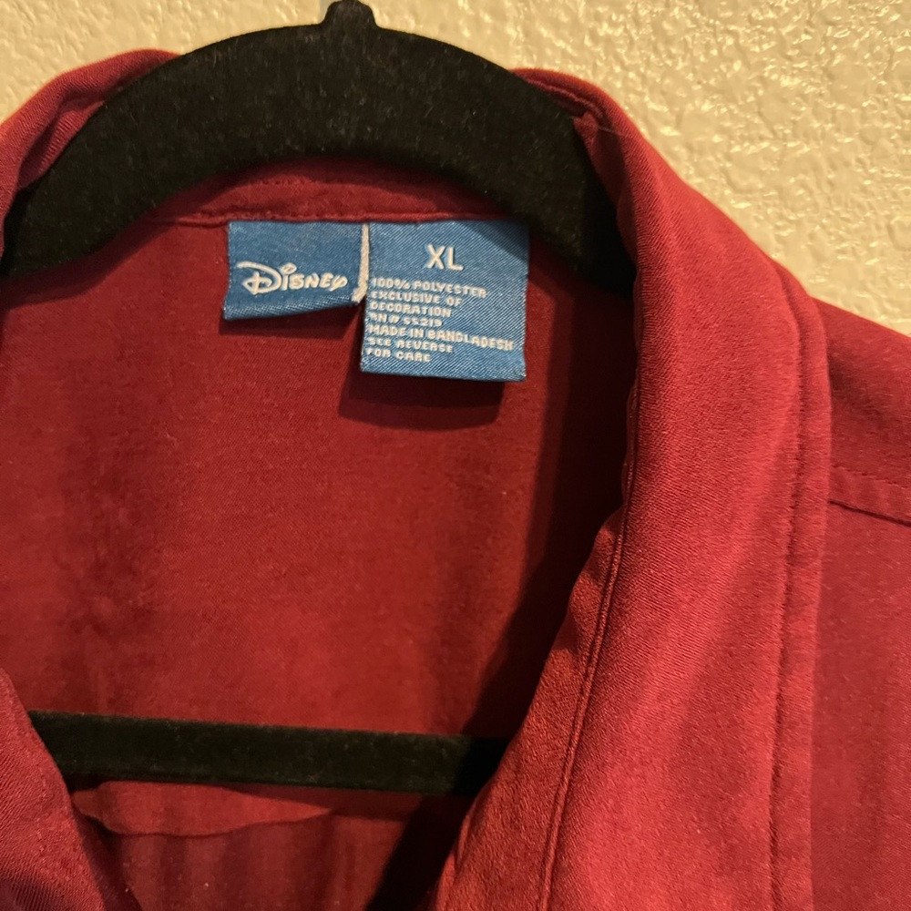 Mickey‎ Mouse button down - Picture 3 of 5